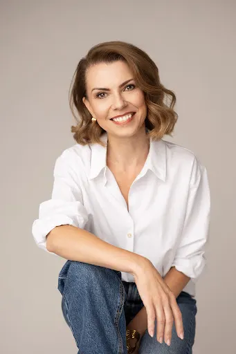 Styl szalenie racjonalny - Emilia Brzezina